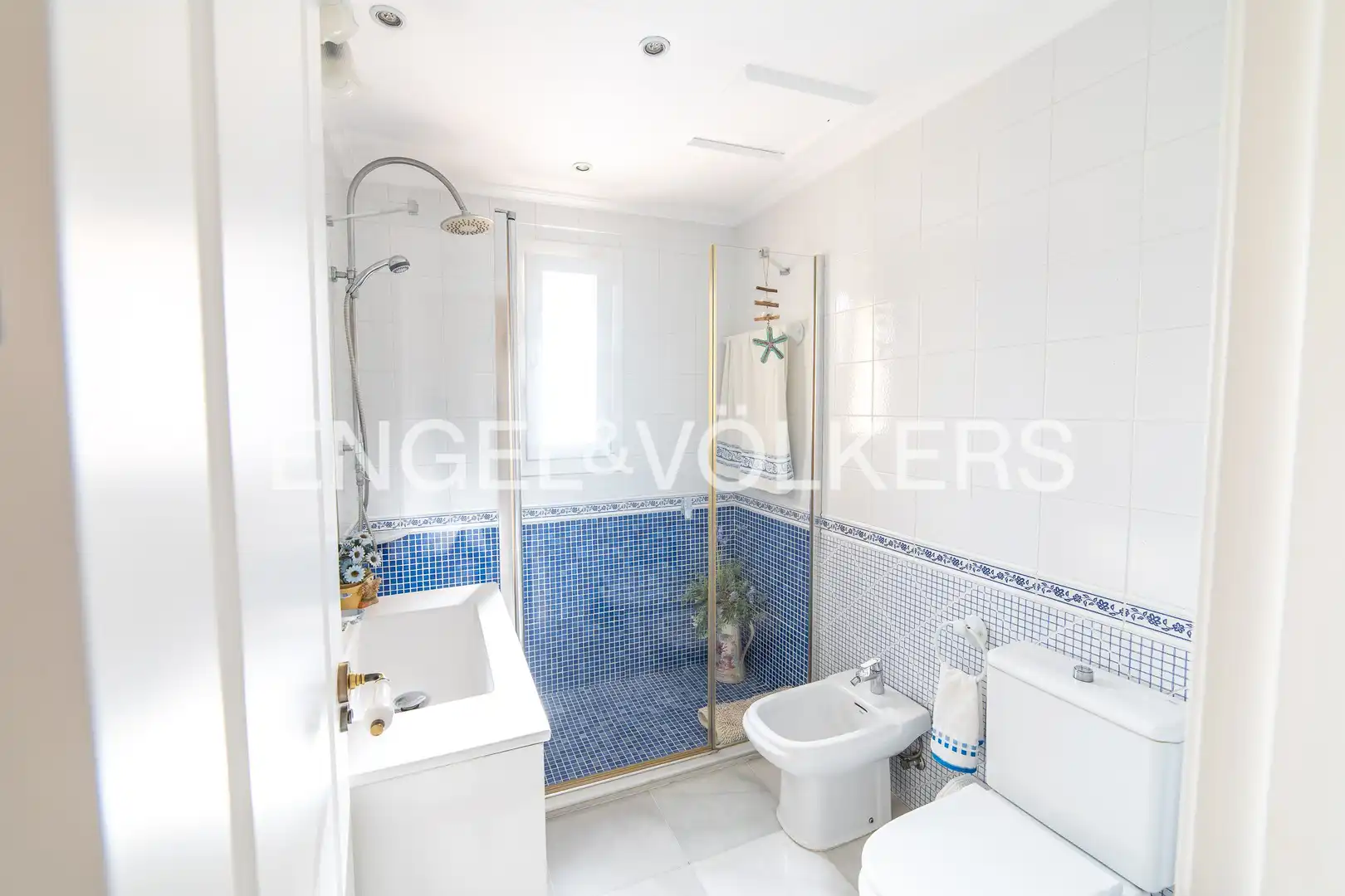 Bathroom of Country homes for sale in San Fernando  with Heating, Private garden and Swimming Pool