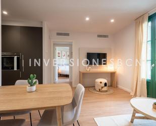 Living room of Flat to rent in  Barcelona Capital  with Air Conditioner, Heating and Balcony