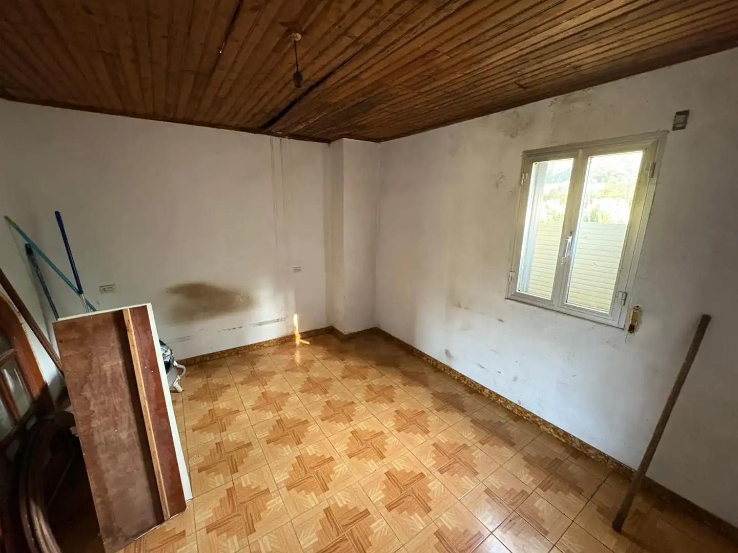 Houses for sale in Covelo  with Storage room and Furnished