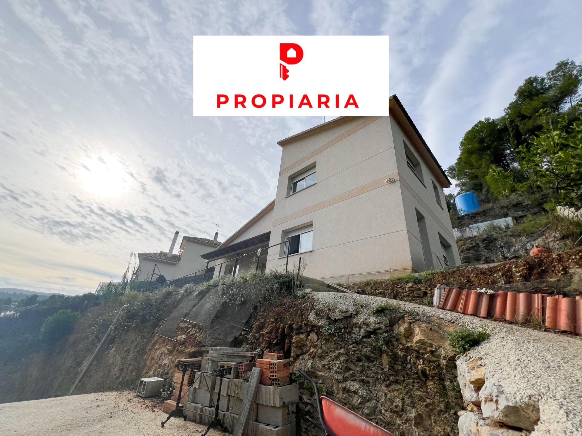 Vista exterior de Casa o chalet en venta en Vallirana con Jardín privado, Parquet y Terraza