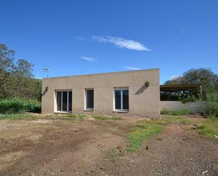 Vista exterior de Finca rústica en venda en Deltebre amb Jardí privat i Traster