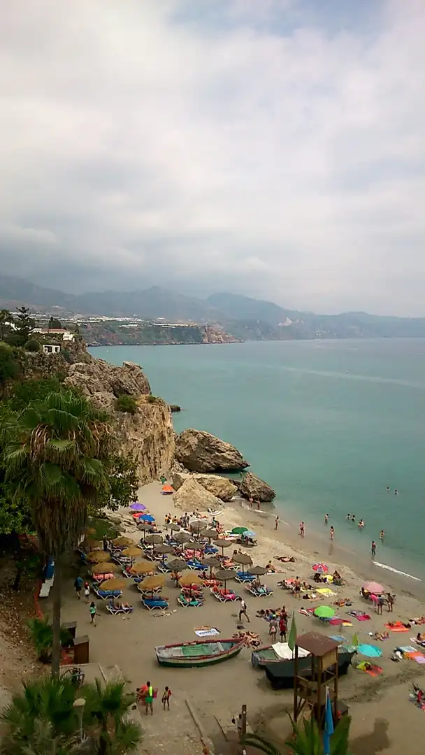 Vista exterior de Casa adosada en venta en Nerja con Calefacción, Terraza y Balcón