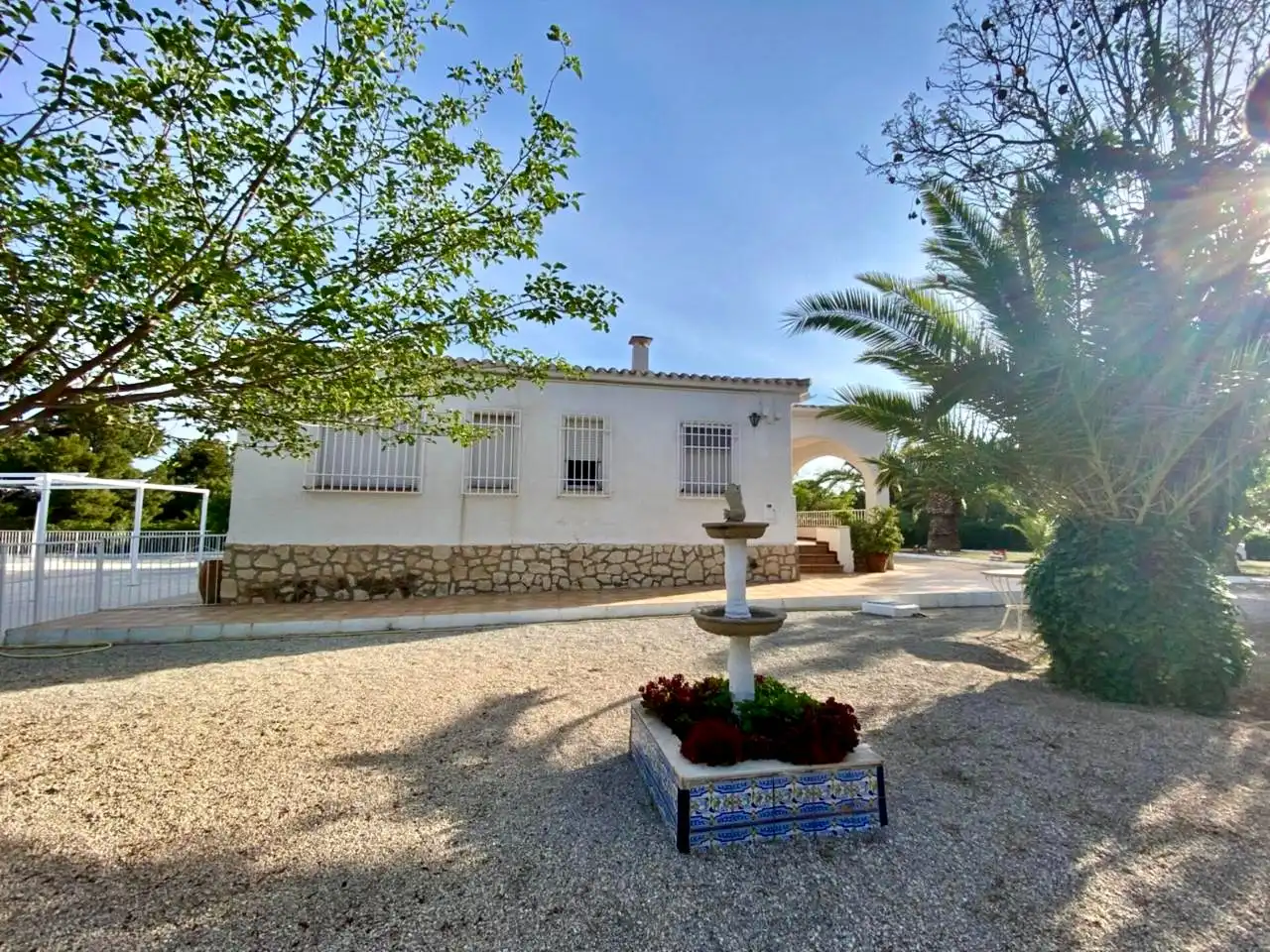 Vista exterior de Casa o chalet en venta en Elda con Aire acondicionado, Jardín privado y Terraza