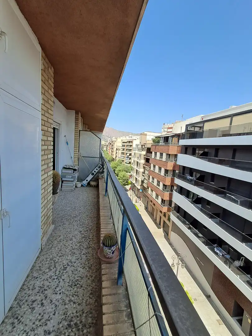 Vista exterior de Piso en venta en Orihuela