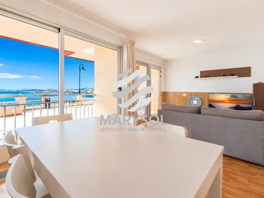 Appartamento con balcone in affitto a Calle Miramar 30