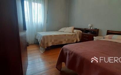 Bedroom of Flat for sale in Barakaldo 