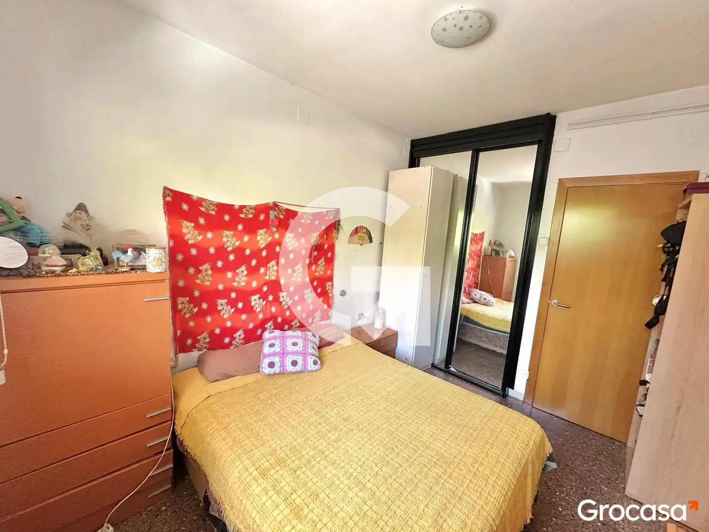 Bedroom of Flat for sale in Barcelona  with Air Conditioner, Heating and Oven