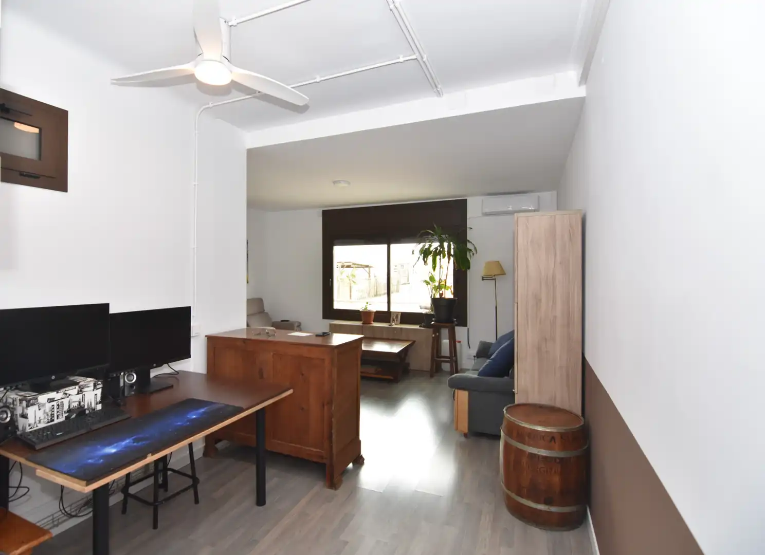 Sala de estar de Piso en venta en El Masnou con Aire acondicionado, Calefacción y Parquet