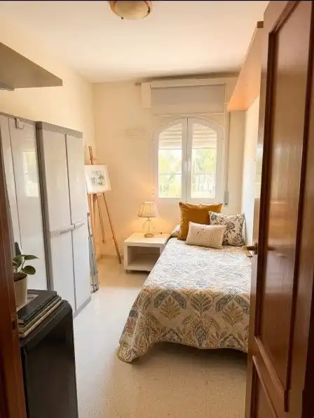 Bedroom of Flat for rent in La Línea de la Concepción