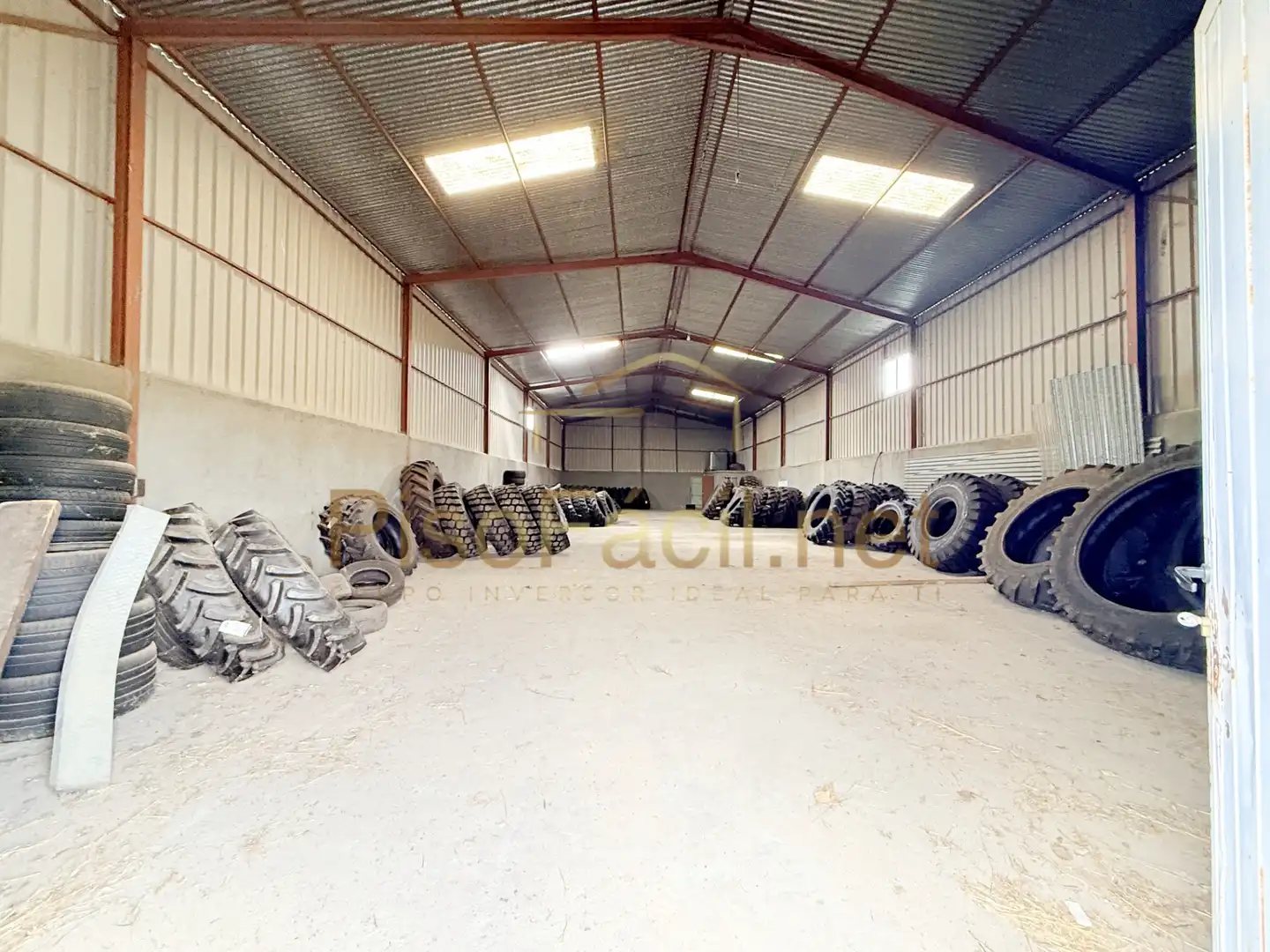 Nave industrial en venta en Casarrubuelos