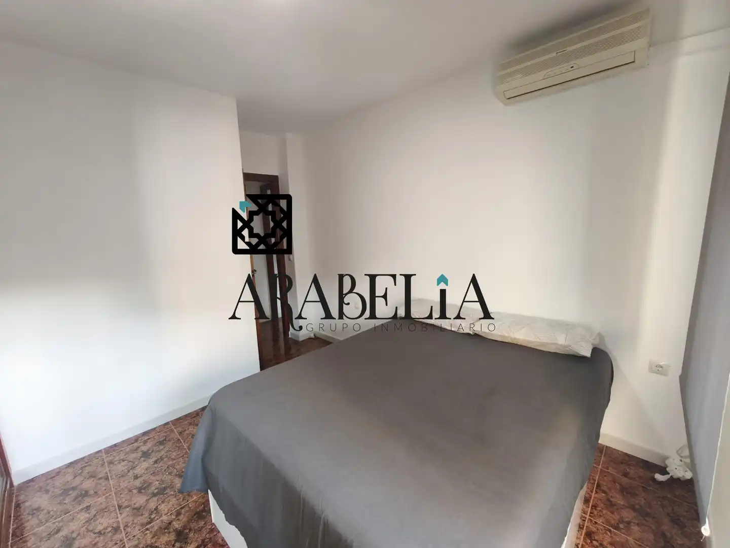 Bedroom of Flat for sale in Córdoba  with Air Conditioner