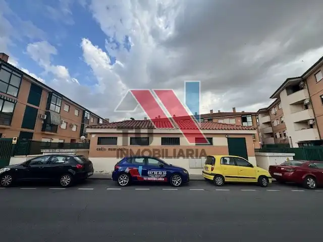 Vista exterior de Pis en venda en Fuensalida amb Balcó i Piscina comunitària