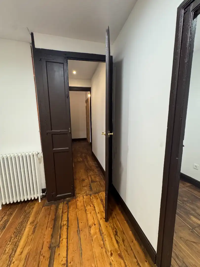 Wohnung zur Miete in Oviedo  mit Ofen und Balkon