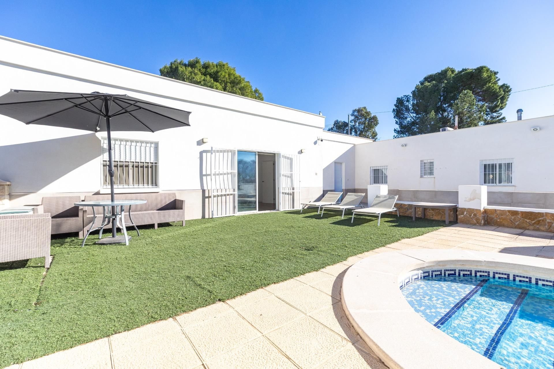 Jardí de Casa o xalet en venda en  Murcia Capital amb Aire condicionat, Terrassa i Traster