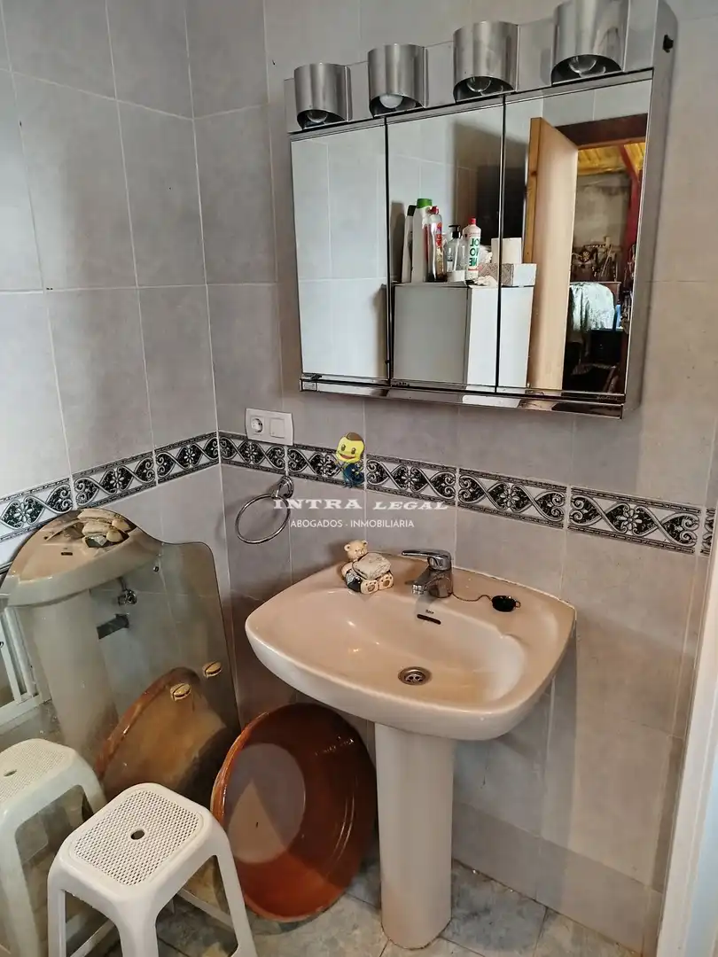 Bathroom of Industrial buildings for sale in Arabayona de Mógica