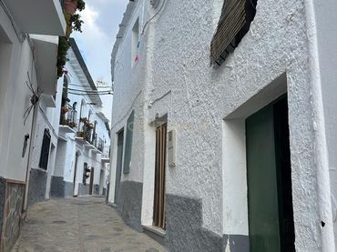 Casa en venda a C. CUATRO ESQUINAS 4