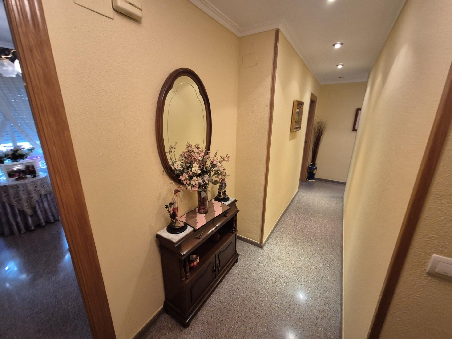 Flat for sale in Elda  with Air Conditioner, Storage room and Furnished