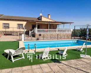 Swimming pool of House or chalet for sale in Guadamur  with Terrace, Storage room and Swimming Pool