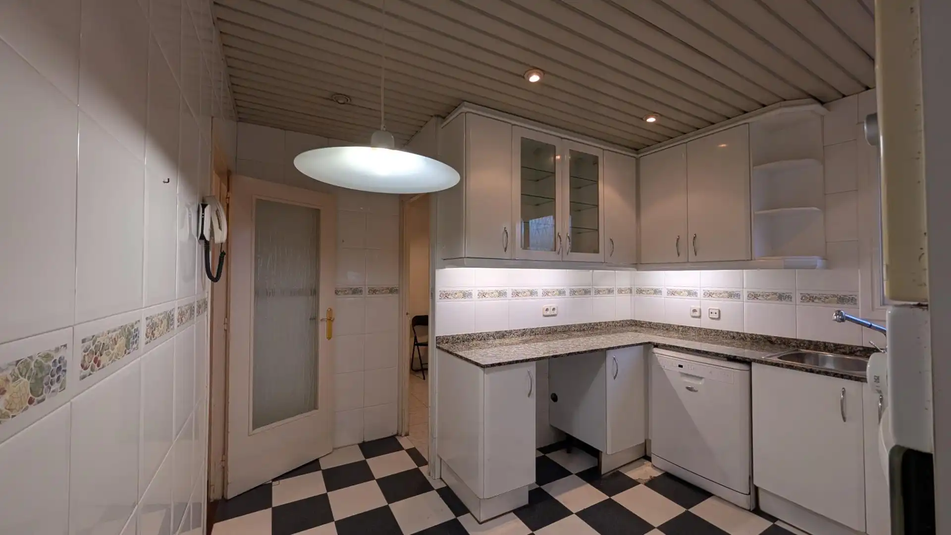 Cuina de Apartament en venda en Barcelona amb Parquet