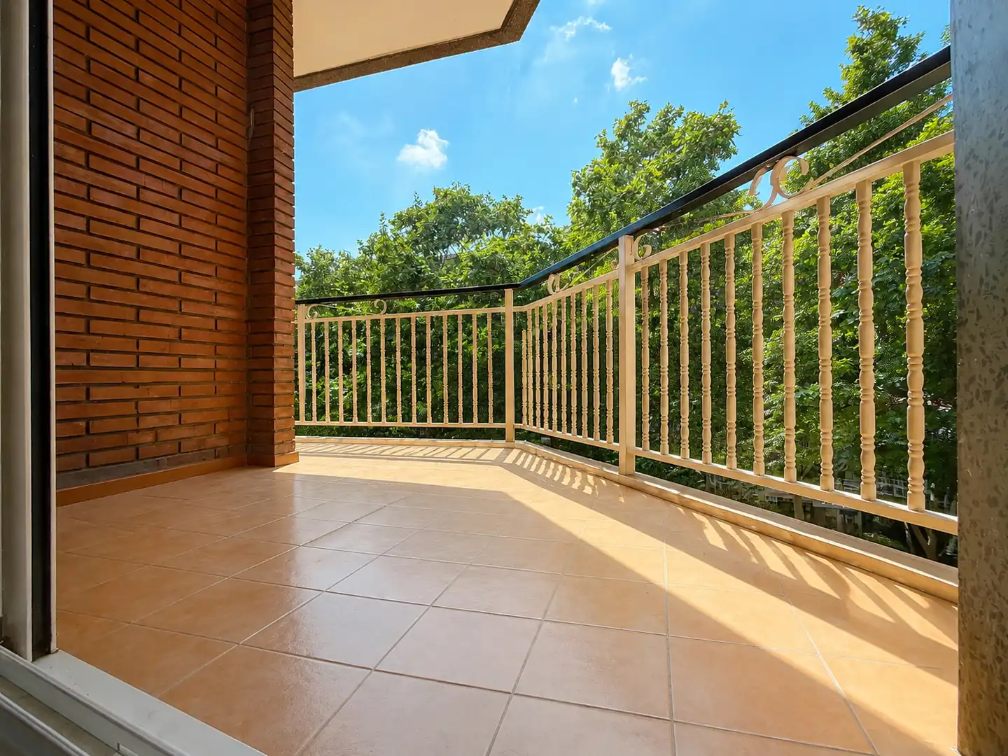Piso con terraza en venta en Rambla de Sant Sebastià, imagen 2