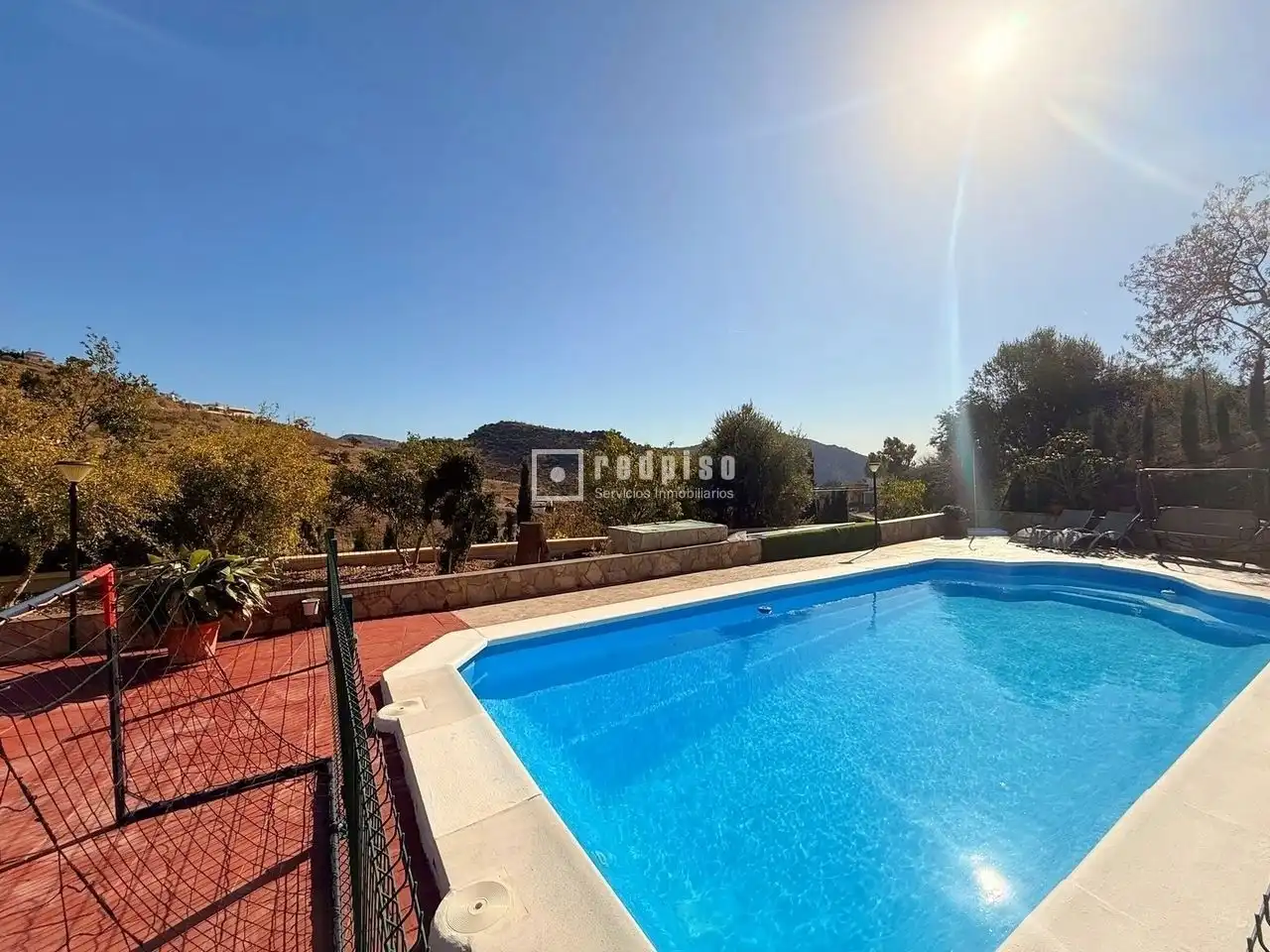 Schwimmbecken von Haus oder Chalet zur Miete in Almogía mit Heizung, Privatgarten und Terrasse