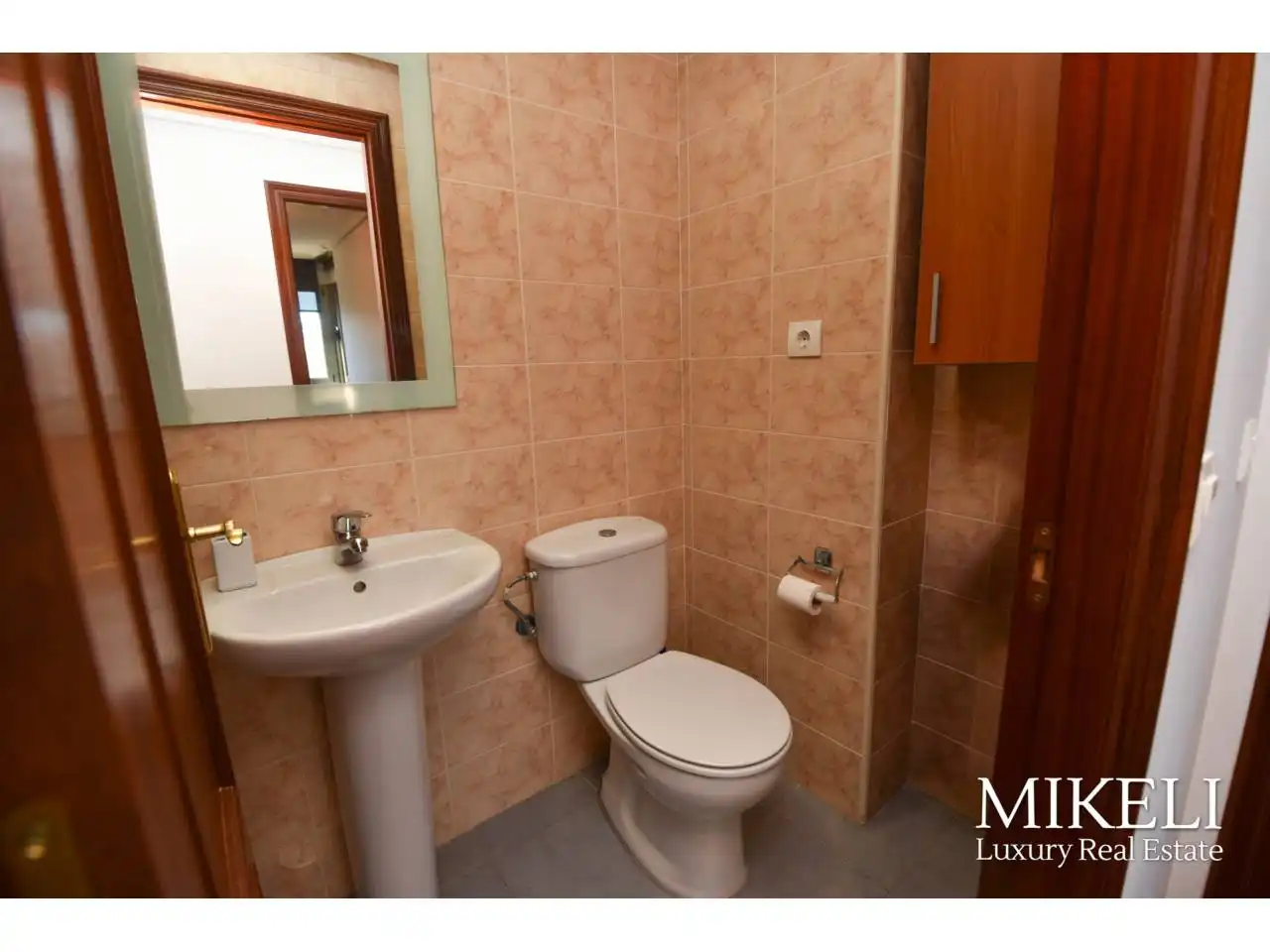 Bathroom of Flat for sale in Santander  with Heating, Parquet flooring and Storage room