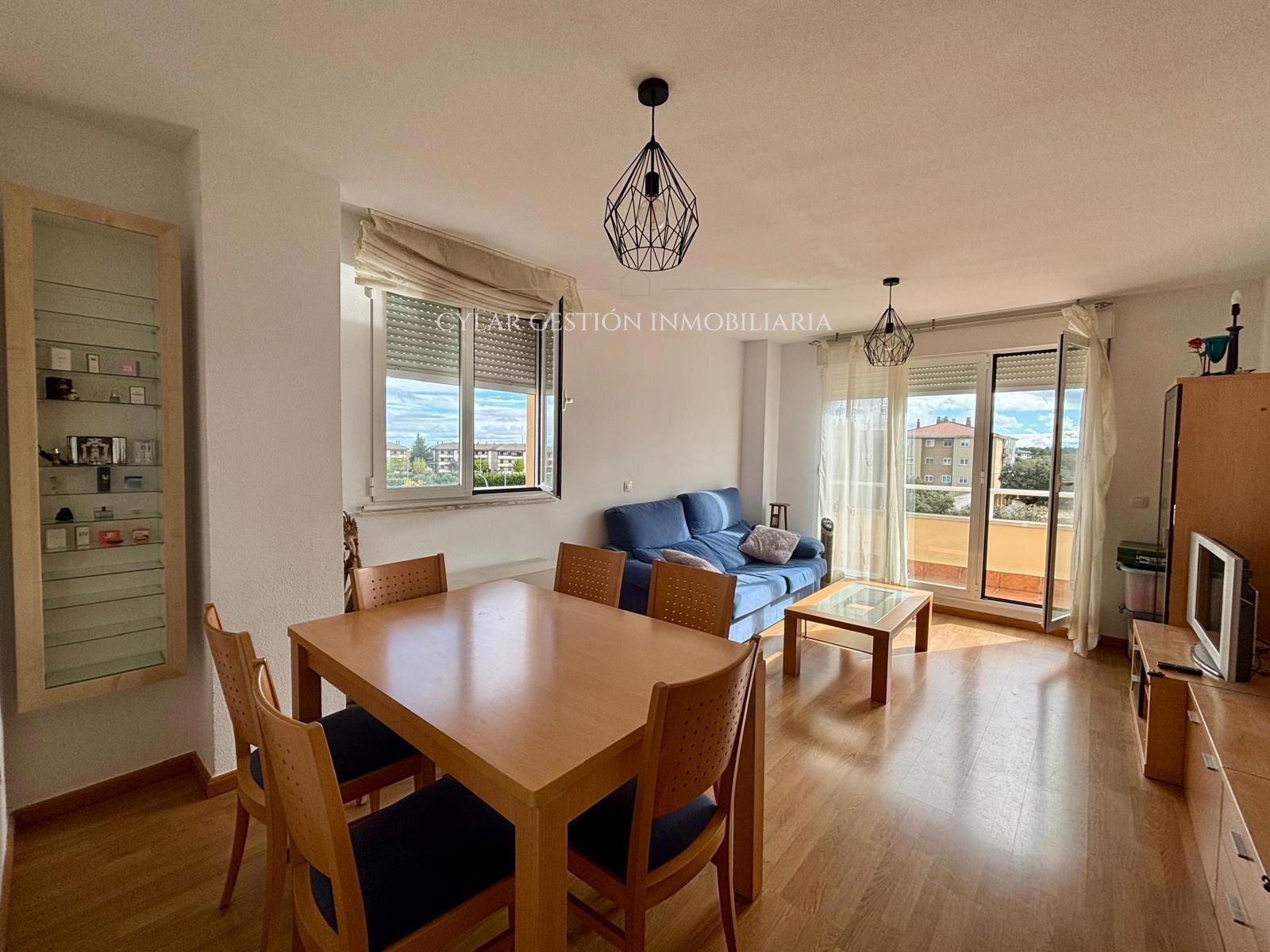 Living room of Flat for sale in Terradillos  with Heating, Terrace and Furnished