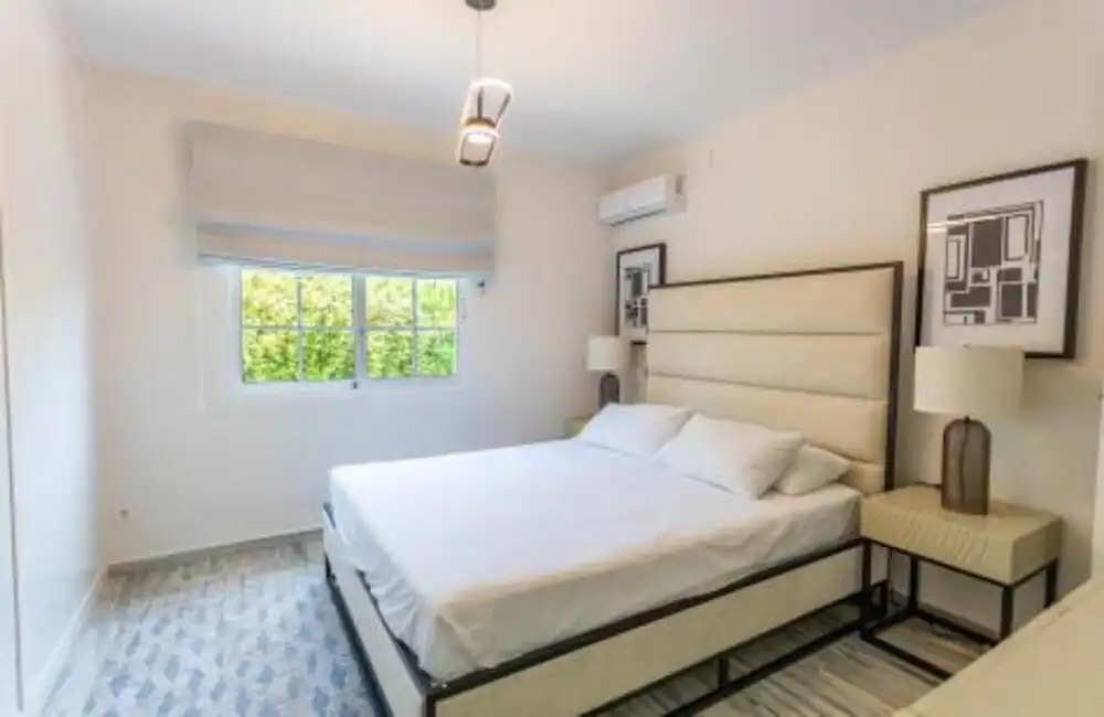 Bedroom of Houses for rent in Marbella  with Air Conditioner, Private garden and Terrace