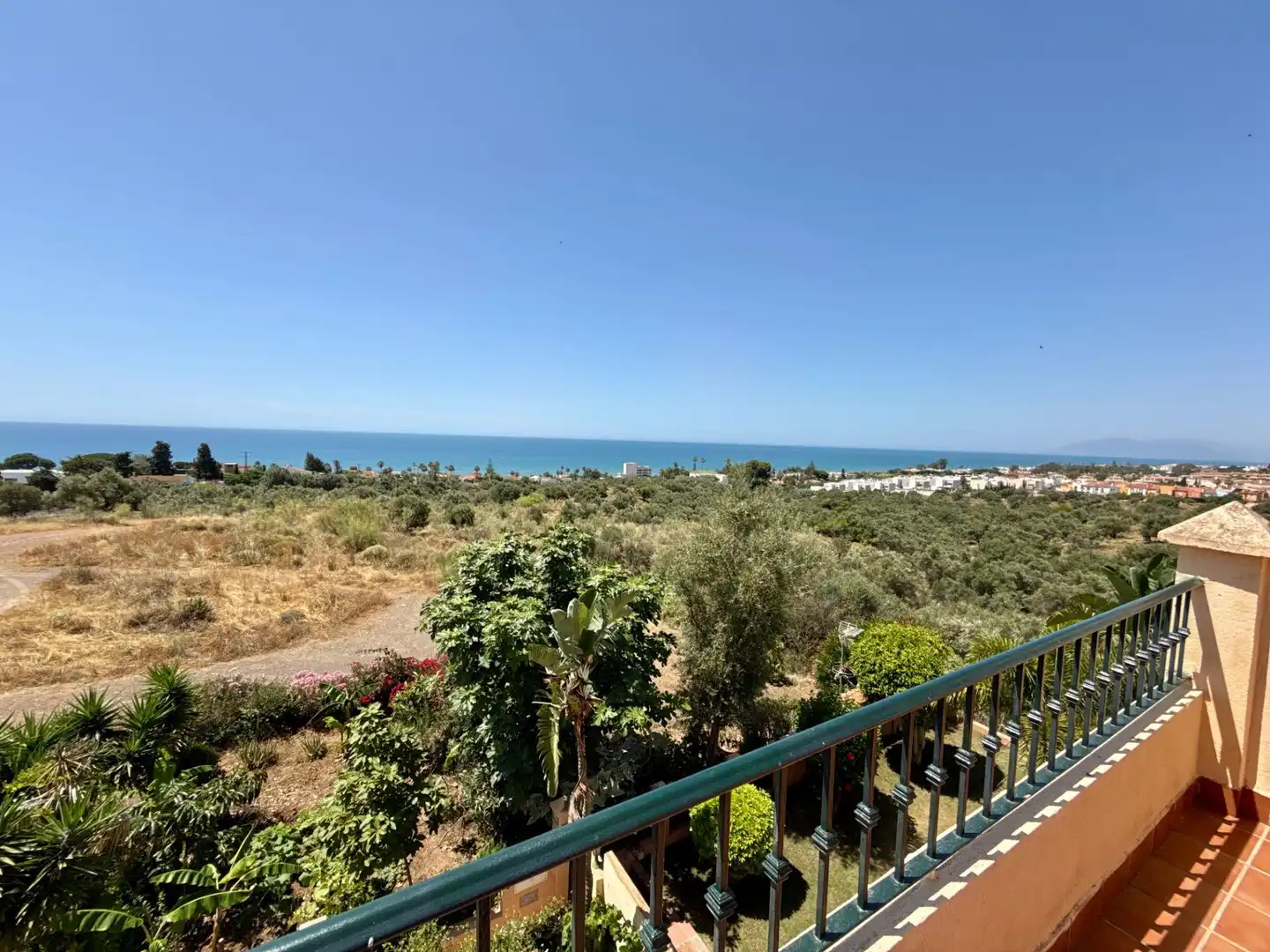 Garten von Einfamilien-Reihenhaus zum Verkauf in Vélez-Málaga mit Klimaanlage, Heizung und Terrasse