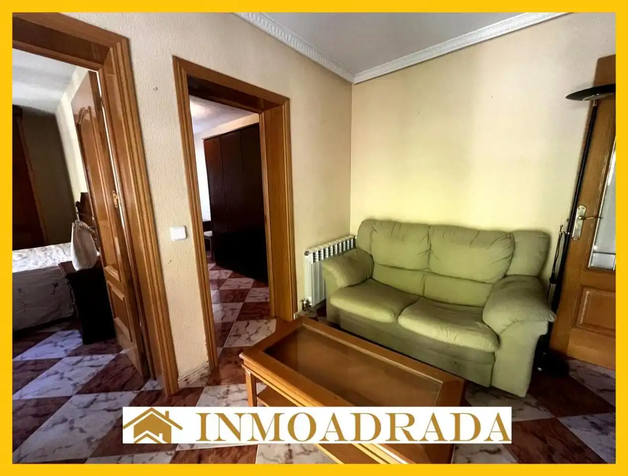 Vista exterior de Piso en venta en Madrid con Terraza y Amueblado