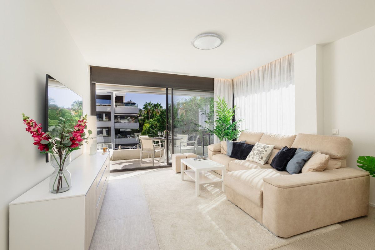 Sala d'estar de Apartament de lloguer en Marbella amb Aire condicionat, Calefacció i Terrassa