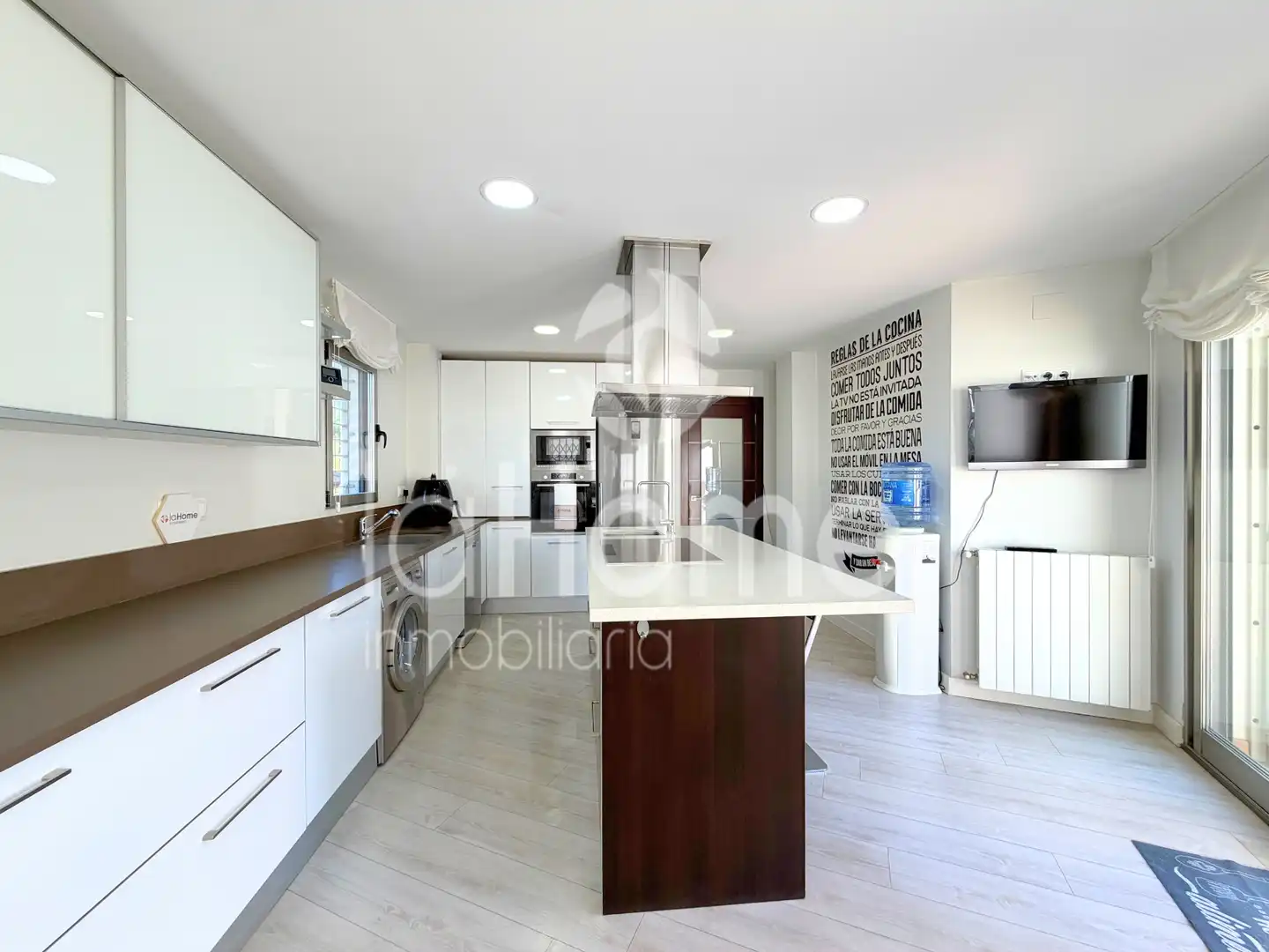 Cocina de Casa o chalet en venta en Paterna con Aire acondicionado, Calefacción y Jardín privado