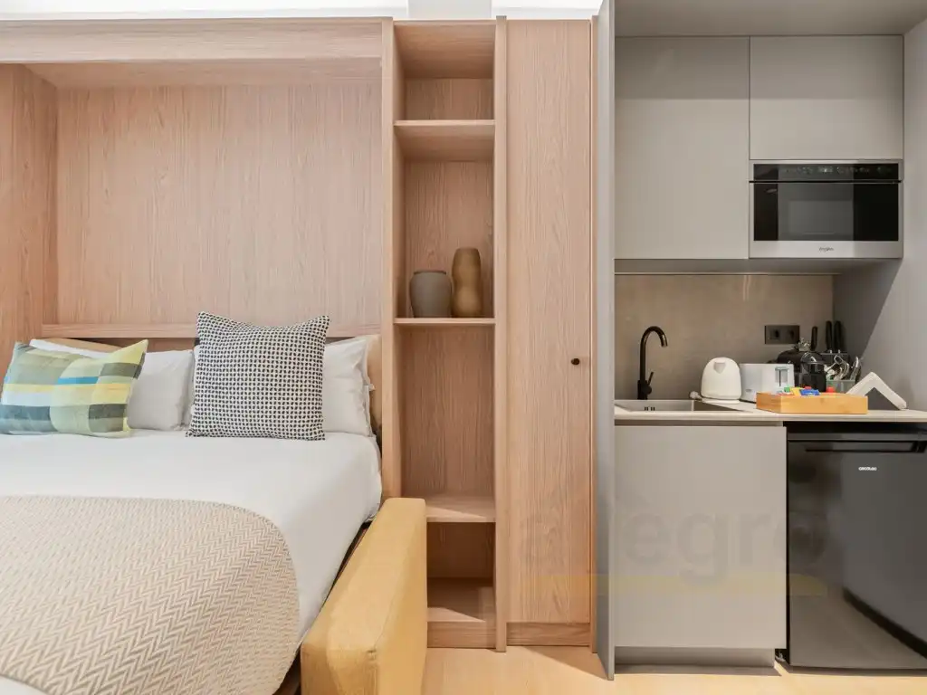 Bedroom of Commercial properties for sale in Puente de Vallecas