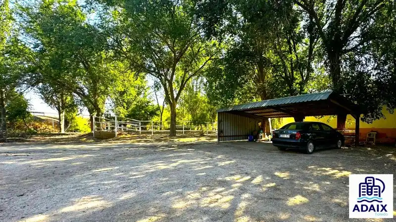 Parking de Finca rústica en venta en Madridejos con Terraza