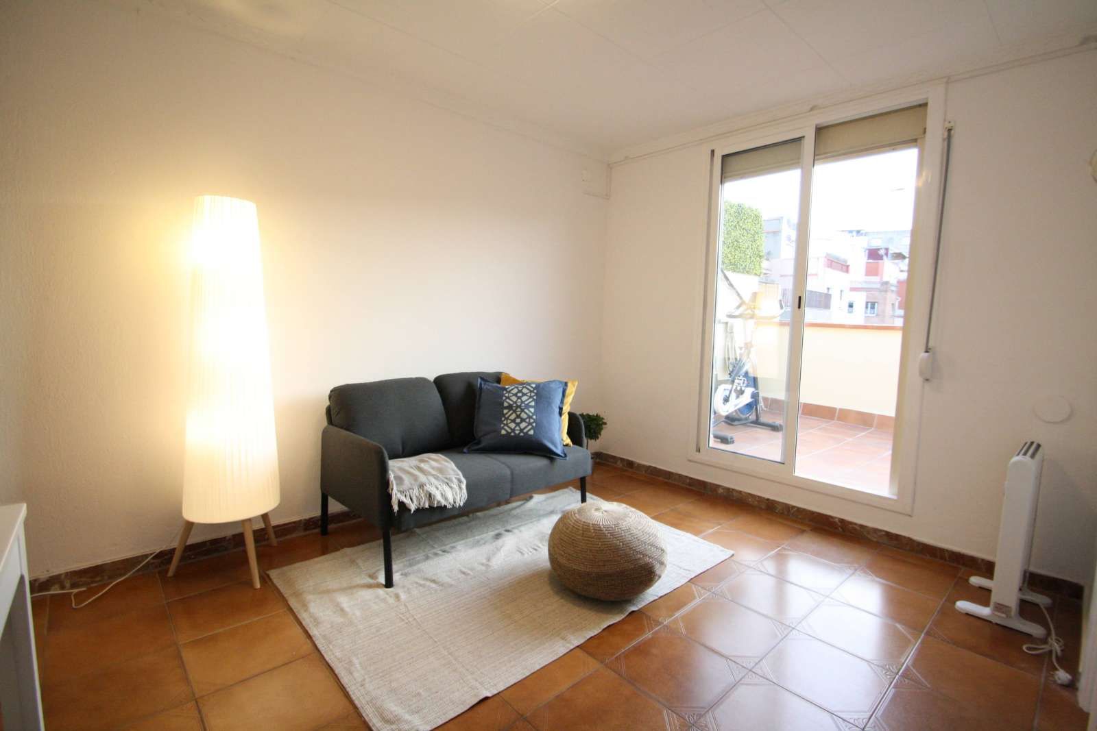 Sala d'estar de Apartament per a compartir en  Barcelona Capital amb Aire condicionat i Terrassa