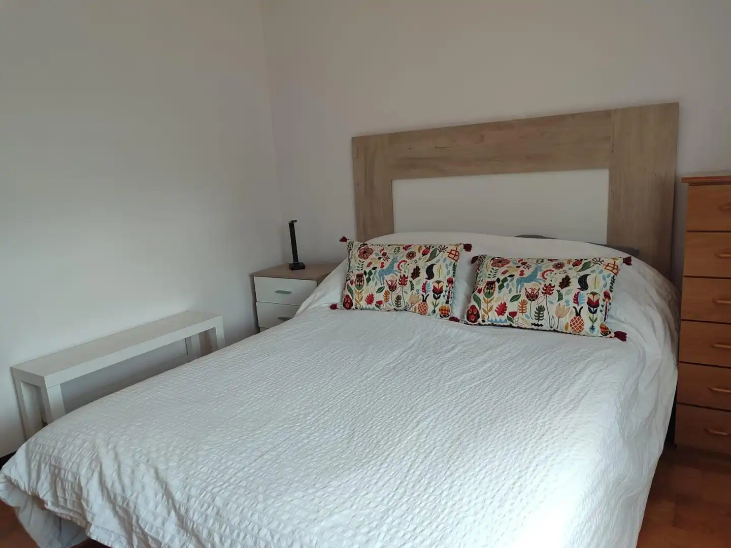 Bedroom of Flat for rent in Oviedo   with Heating and Furnished