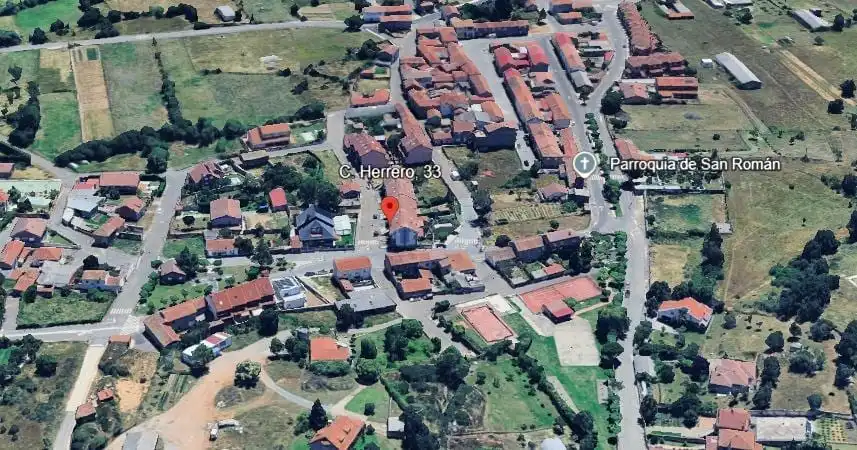 Vista exterior de Casa adosada en venta en Sariegos con Calefacción, Jardín privado y Terraza