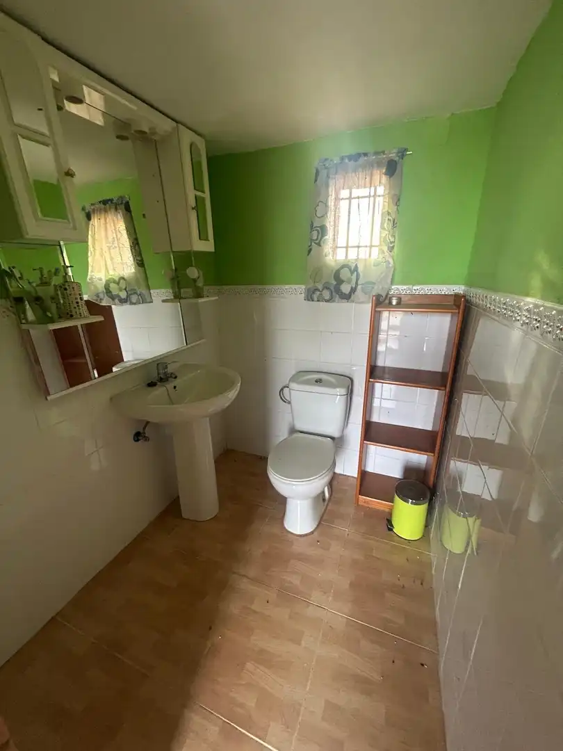 Badezimmer von Grundstücke zum Verkauf in Utrera