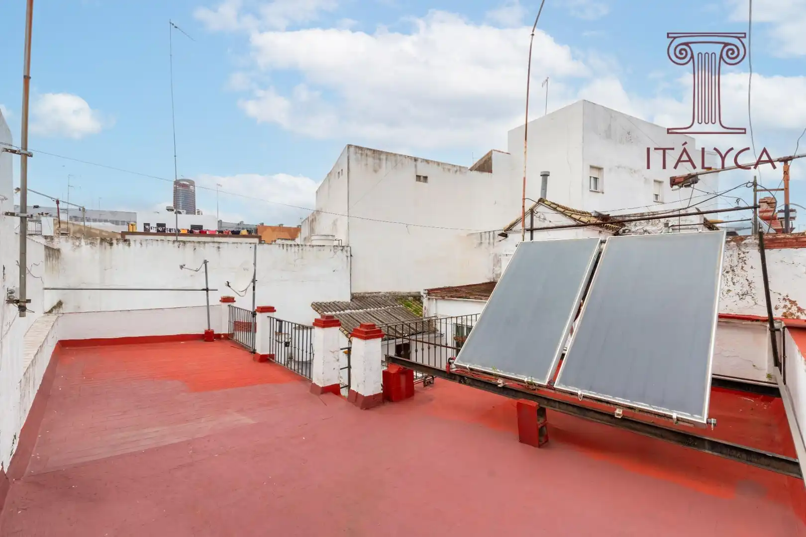 Casa amb terrassa en venda a Calle BAILEN, imagen 2