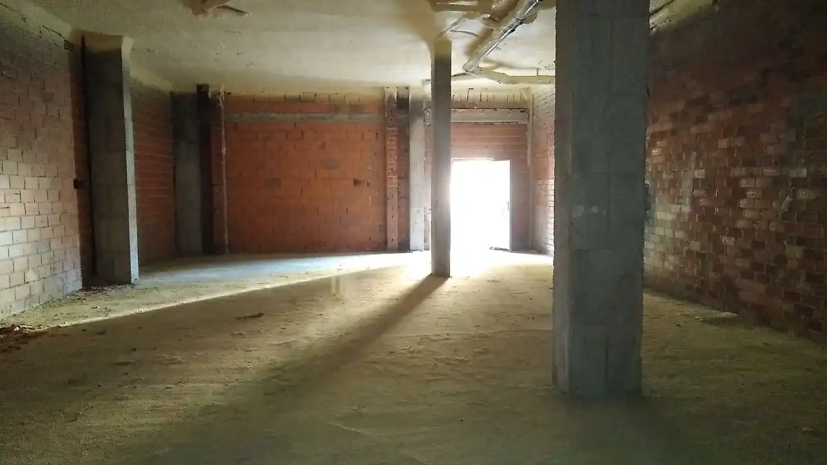 Local comercial de lloguer a La Roda, imagen 2