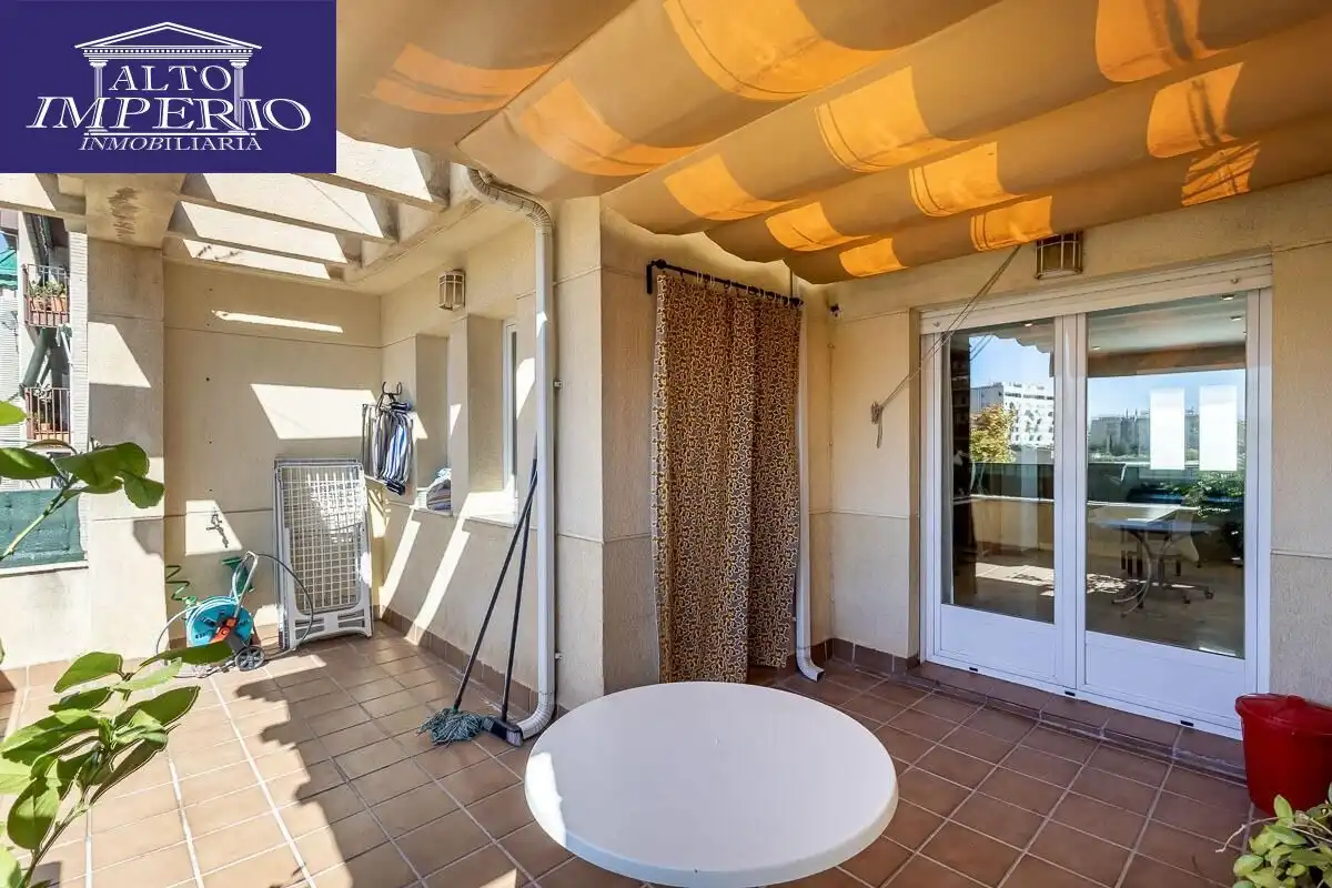 Terraza de Casa o chalet en venta en Granada con Calefacción y Terraza