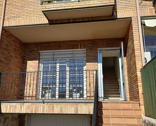 Exterior view of Single-family semi-detached for sale in Manzanares El Real