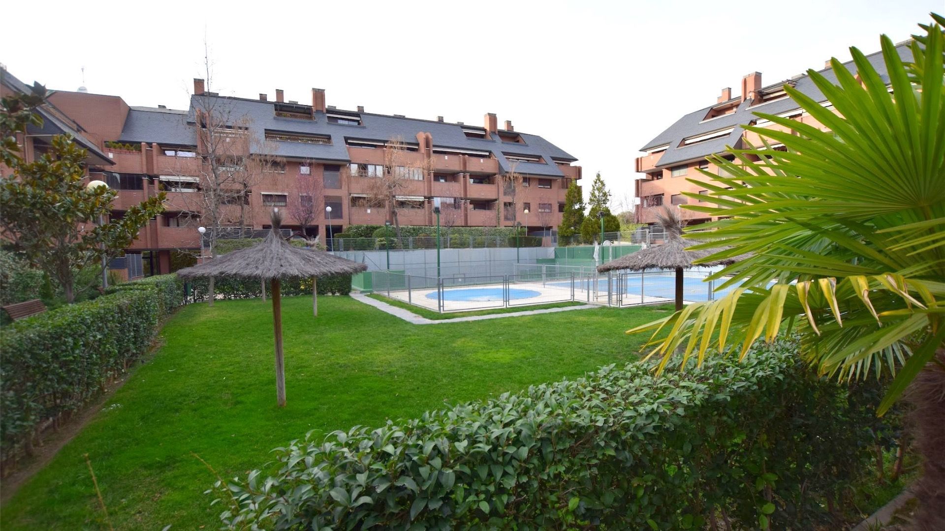 Garden of Planta baja to rent in Pozuelo de Alarcón  with Air Conditioner, Heating and Private garden