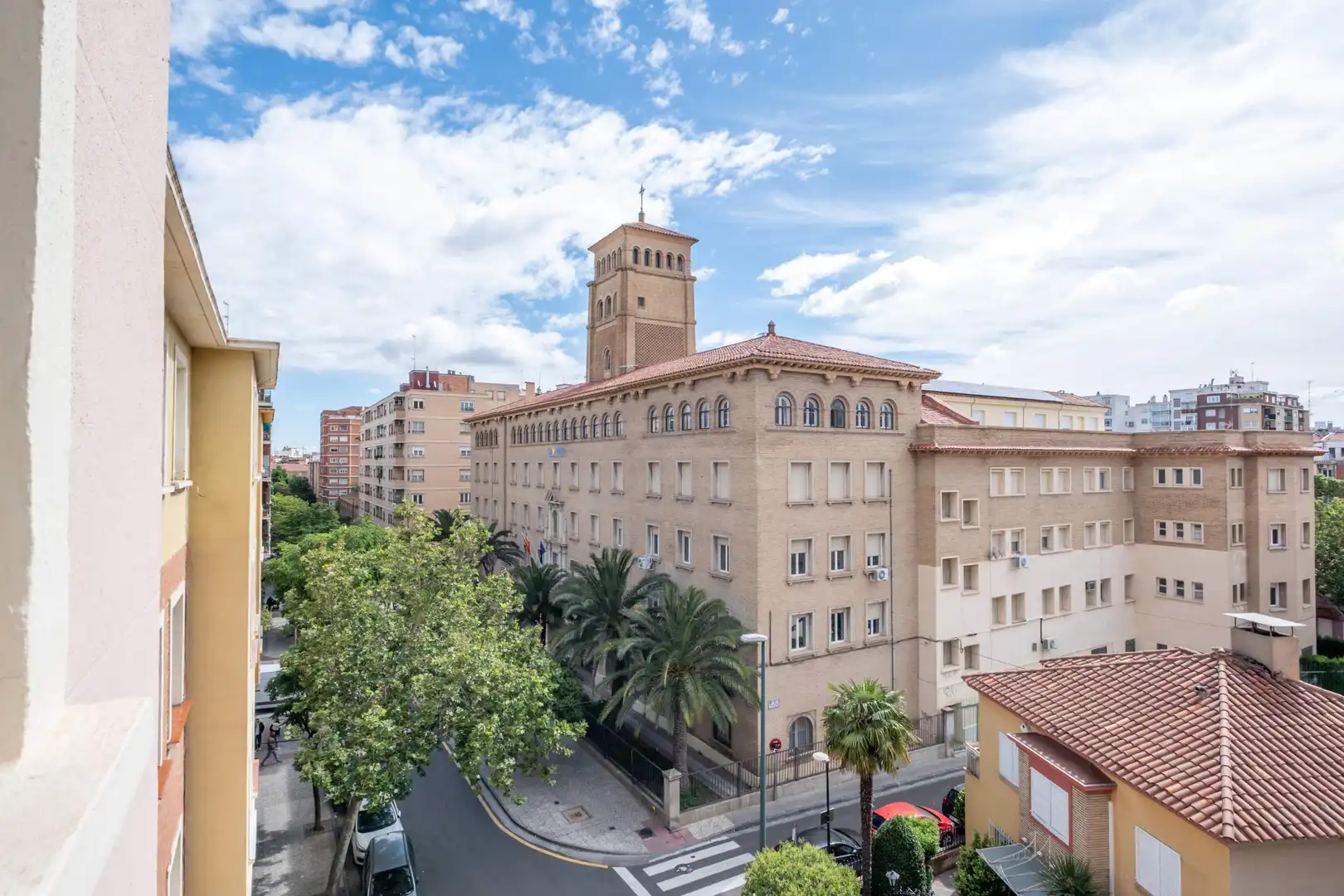 Vista exterior de Piso en venta en Zaragoza con Calefacción y Parquet