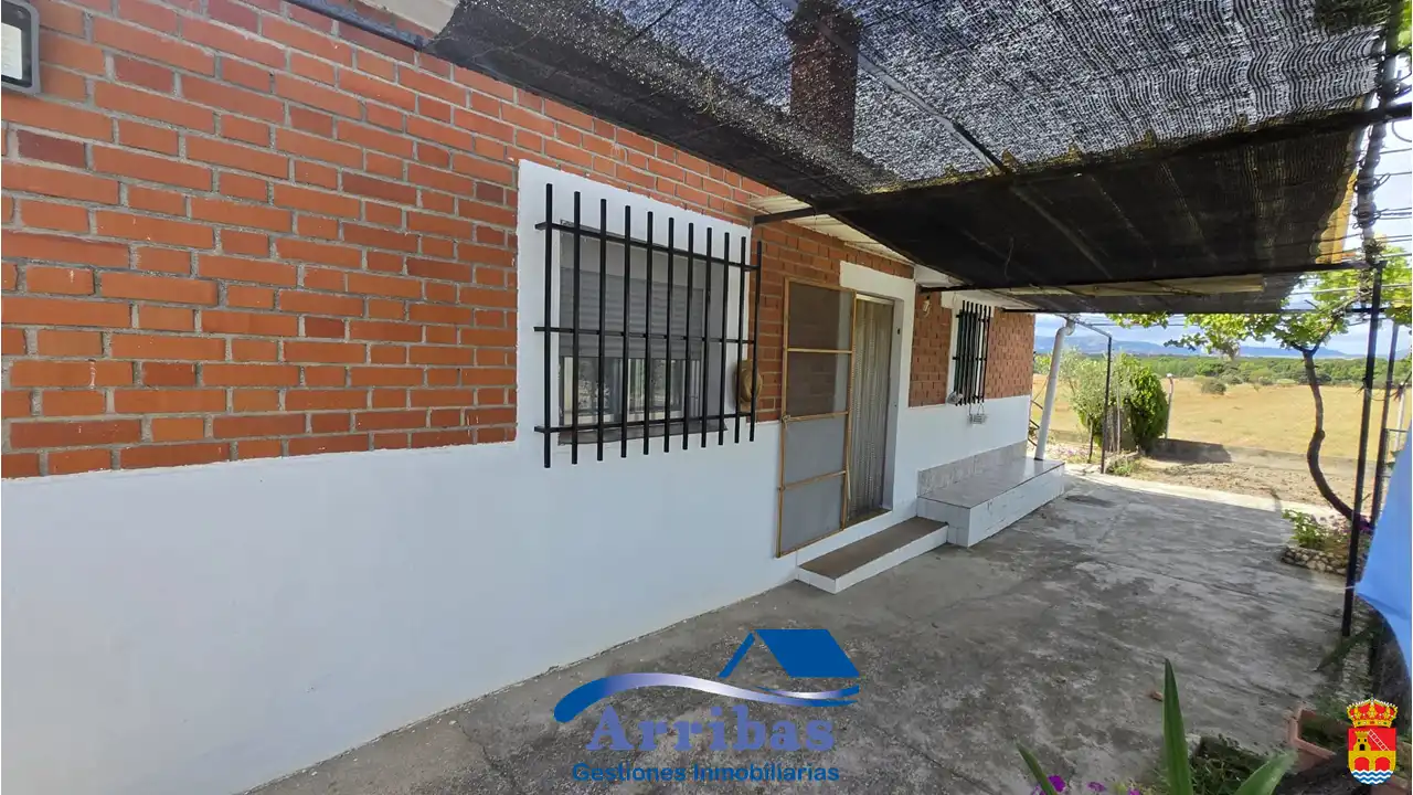 Vista exterior de Casa o chalet en venta en Escalona con Calefacción, Jardín privado y Terraza