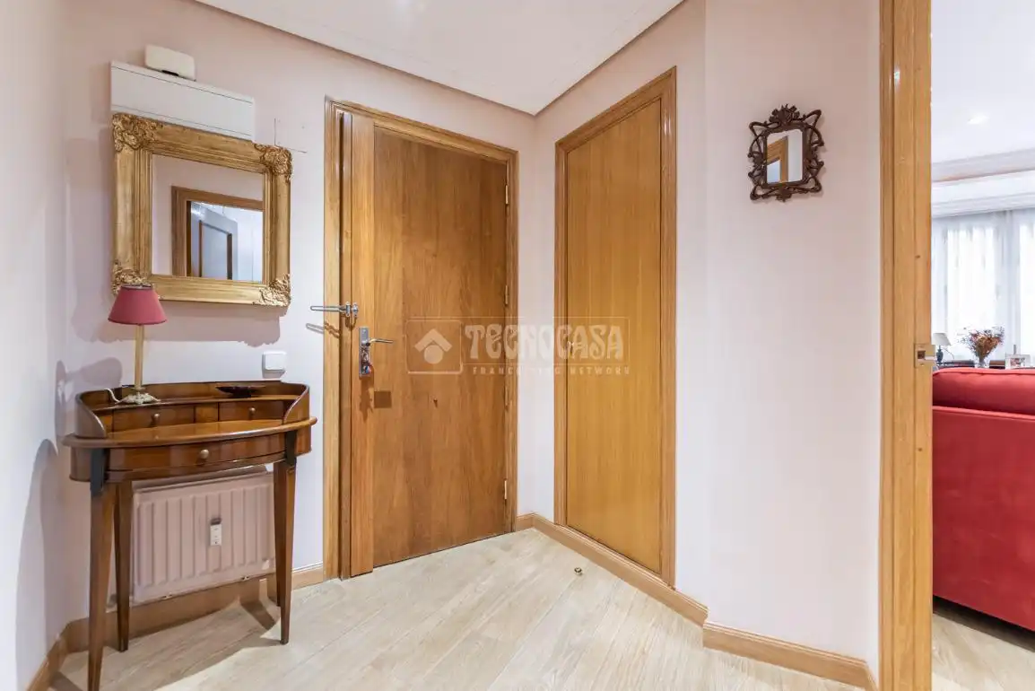 Flat for sale in Madrid  with Air Conditioner, Heating and Parquet flooring