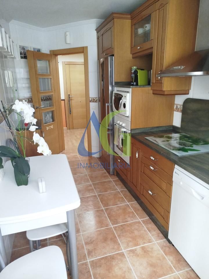 Kitchen of Flat for sale in Villaquilambre  with Heating, Parquet flooring and Terrace