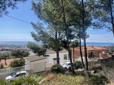 Terreno residencial en venta en Avenida Montemolino