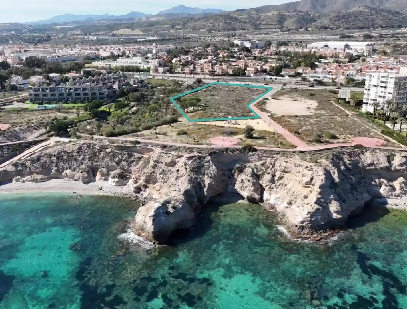 Finca rústica en venda en El Campello amb Jardí privat, Terrassa i Piscina