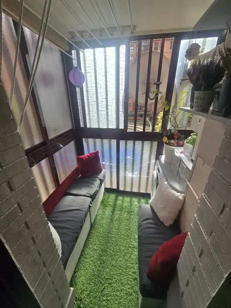 Terraza de Piso para compartir en Madrid con Parquet, Piscina y Amueblado